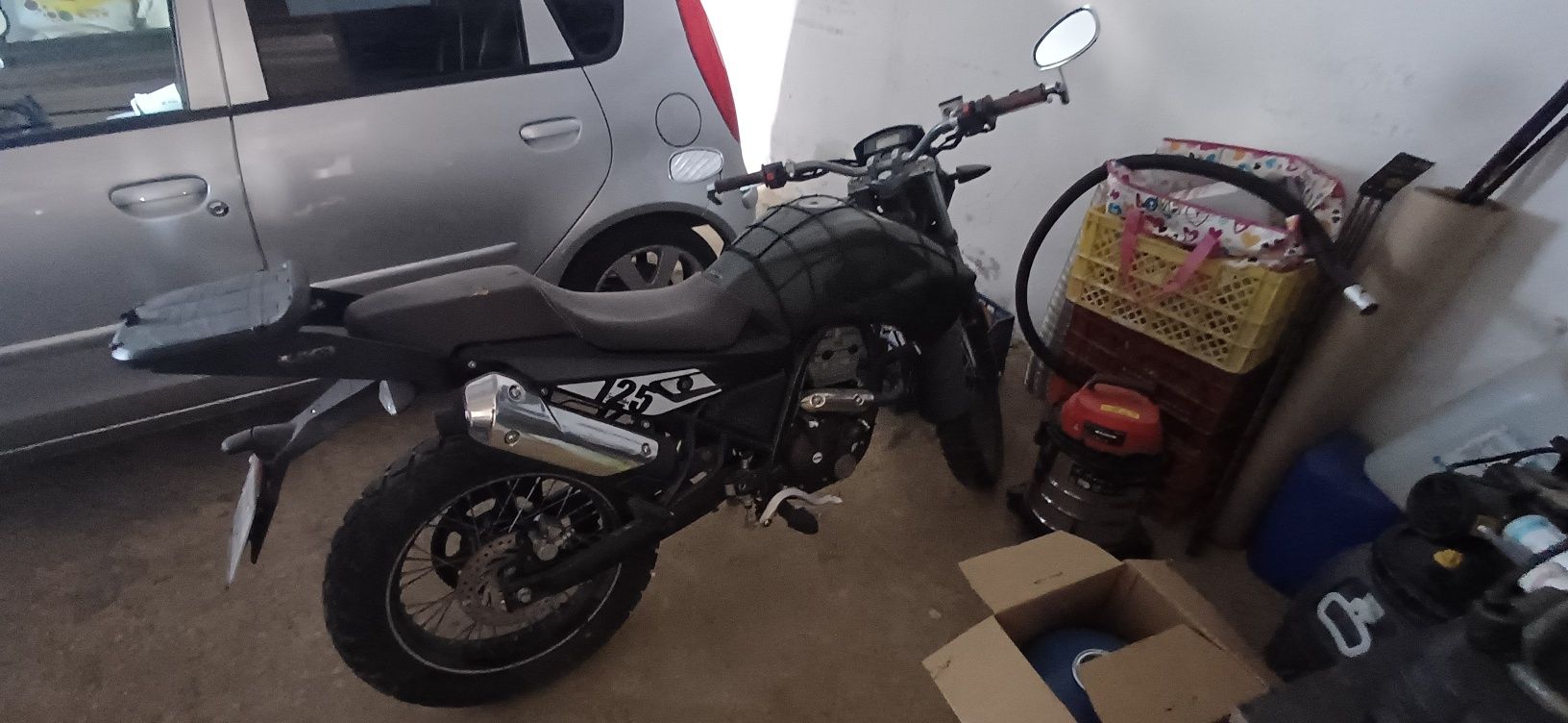 Vendo moto 1850€