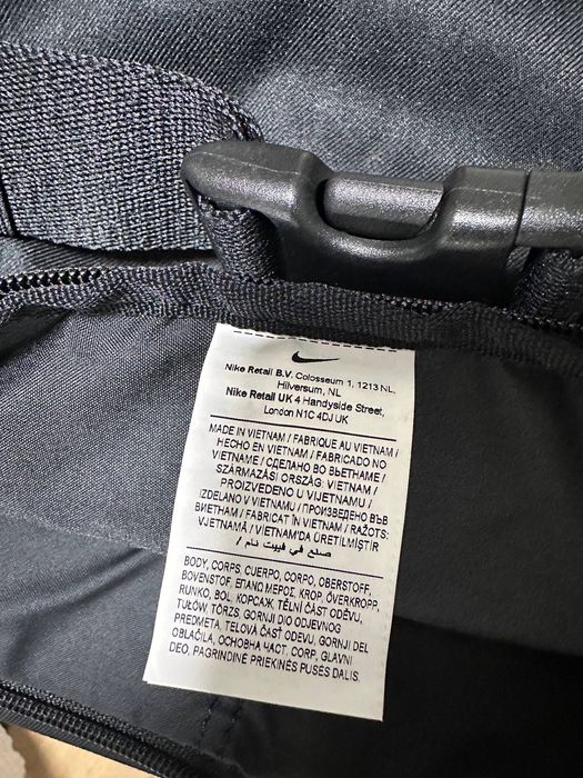 Продам сумку , бананку Nike