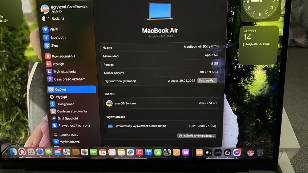 Mac Book Air 15 8GB 256 GB SSD. M2