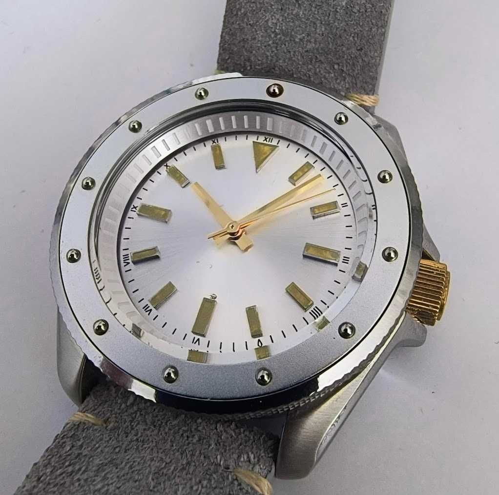 Custom - Srebrny Diver
