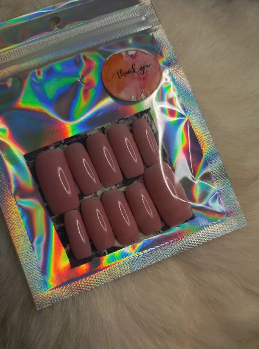 Накладні нігті за вашим дизайном (з гель лаку)