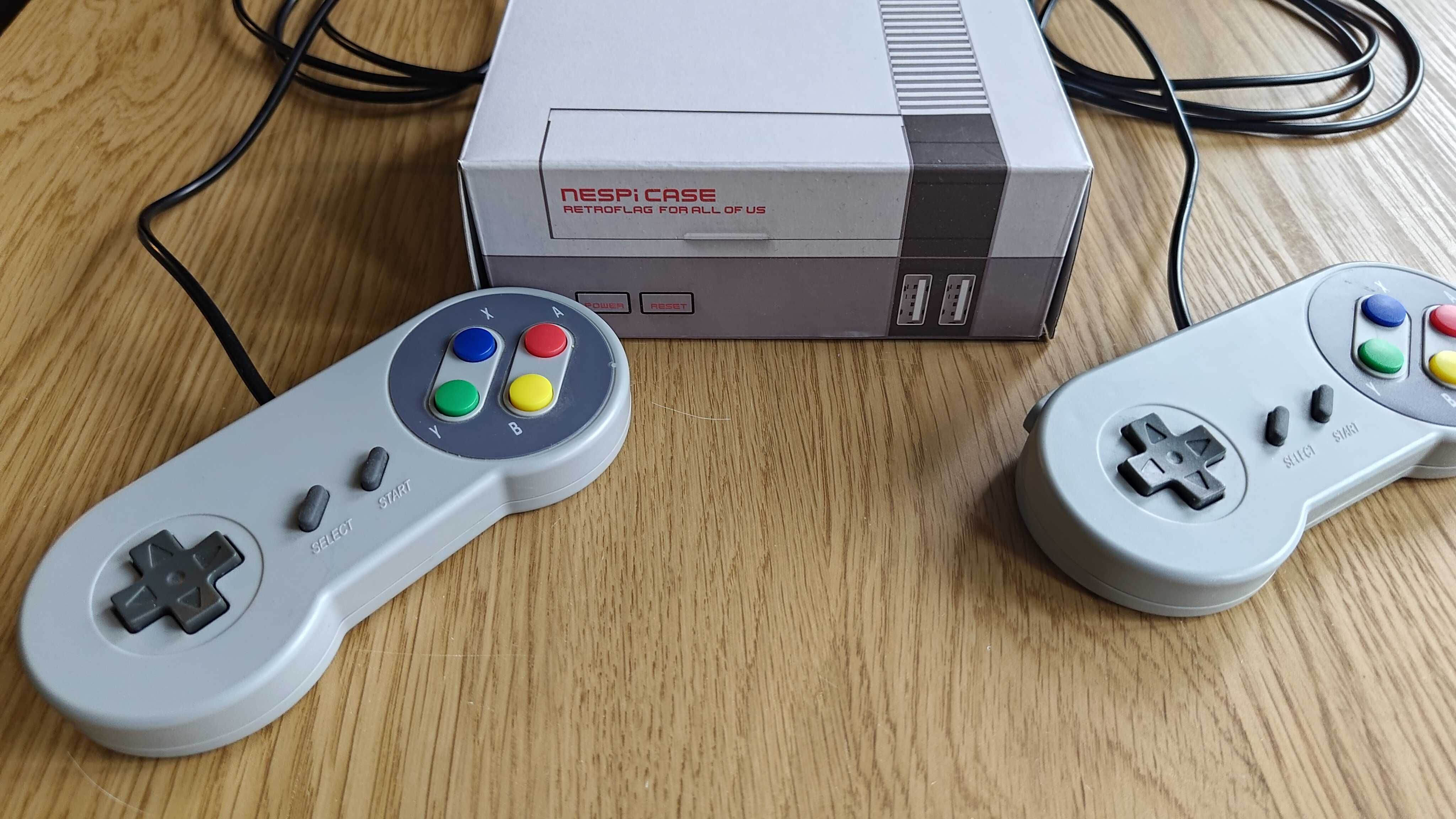 Rasberry Pi2/3 obudowa retro Nintendo NES + pady