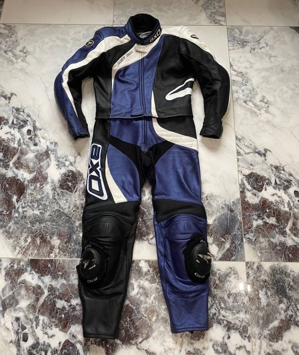 Шкіряний мотокомбинезон AXO