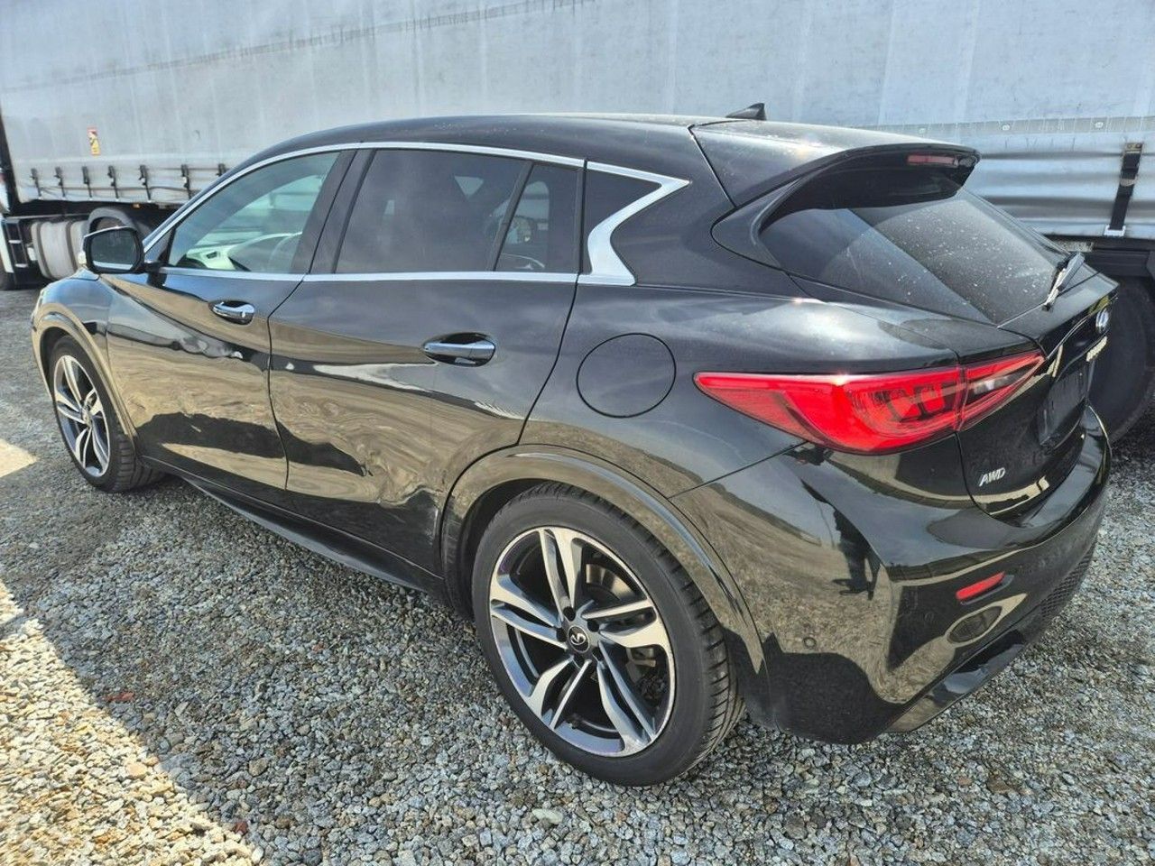Infiniti QX30 2,0t QX30S AWD 211KM