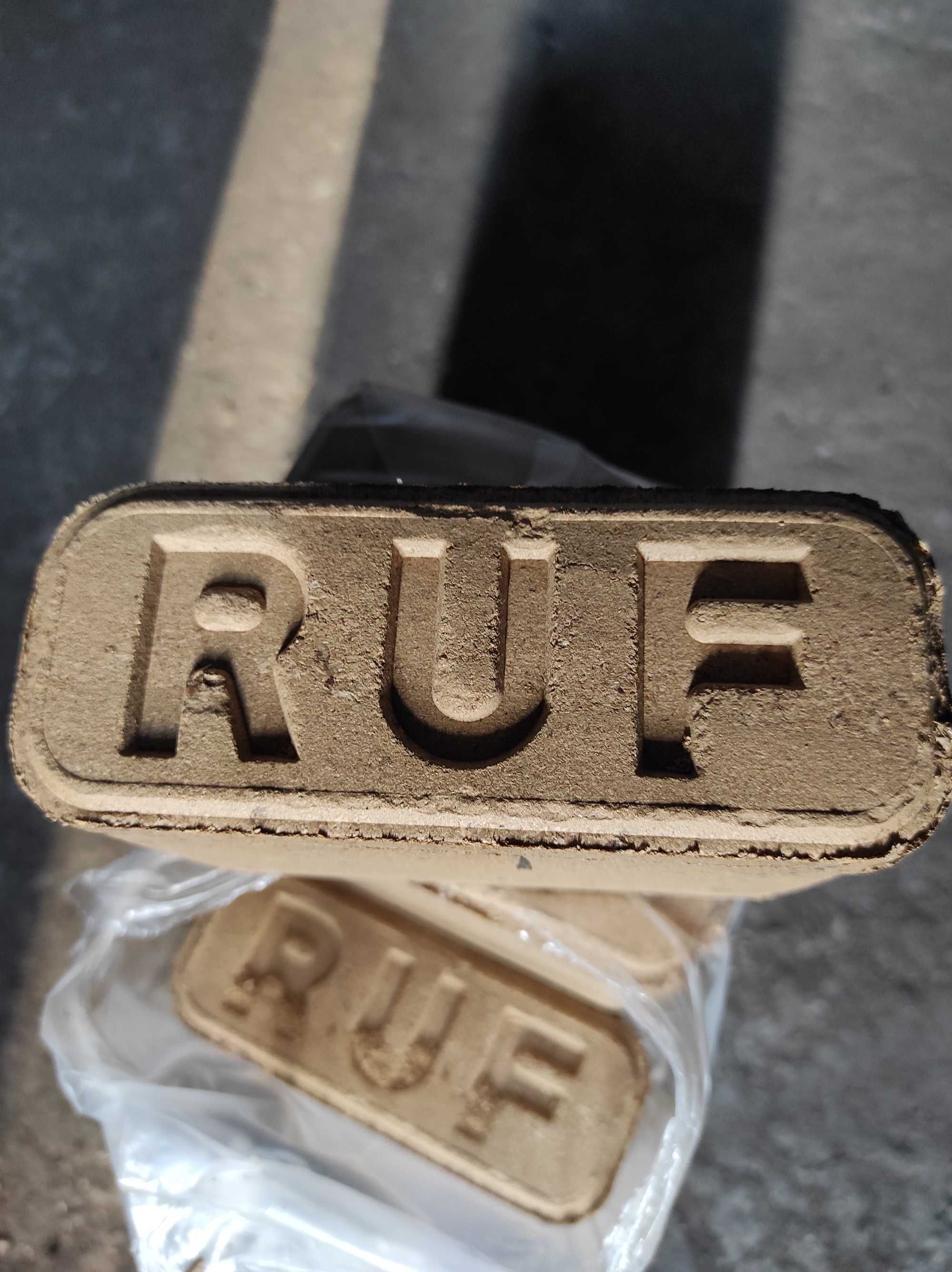 Топливный брикет RUF - ДУБ, 100 упаковок по 10 кг в тонне!