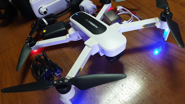 Drone Hubsan Zino GPS 5G 2.5 KM Câmera 4 K UHD 3-Axis Gimbal