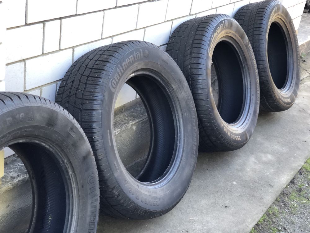 Шини 255/60 R18 Continental ContiWinterContact ts830p