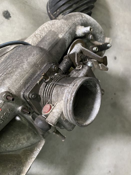 Coletor de admissão BMW e28 520i
