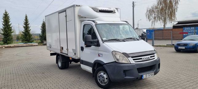 Iveco Daily 50c15 2011 r. 3.0 chłodnia 8 palet