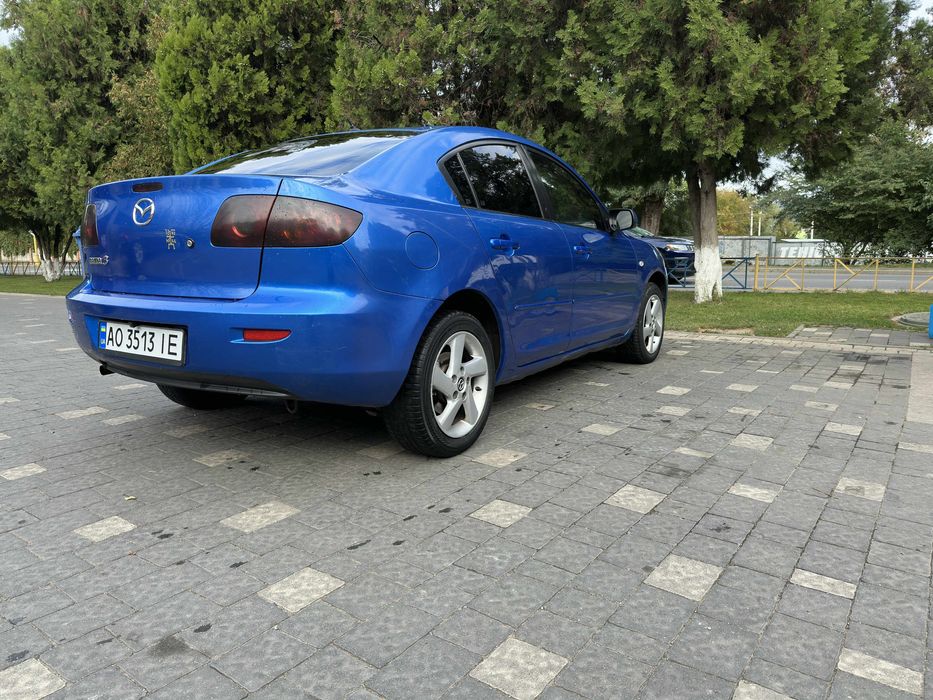 Mazda 3  1.6 Бензин