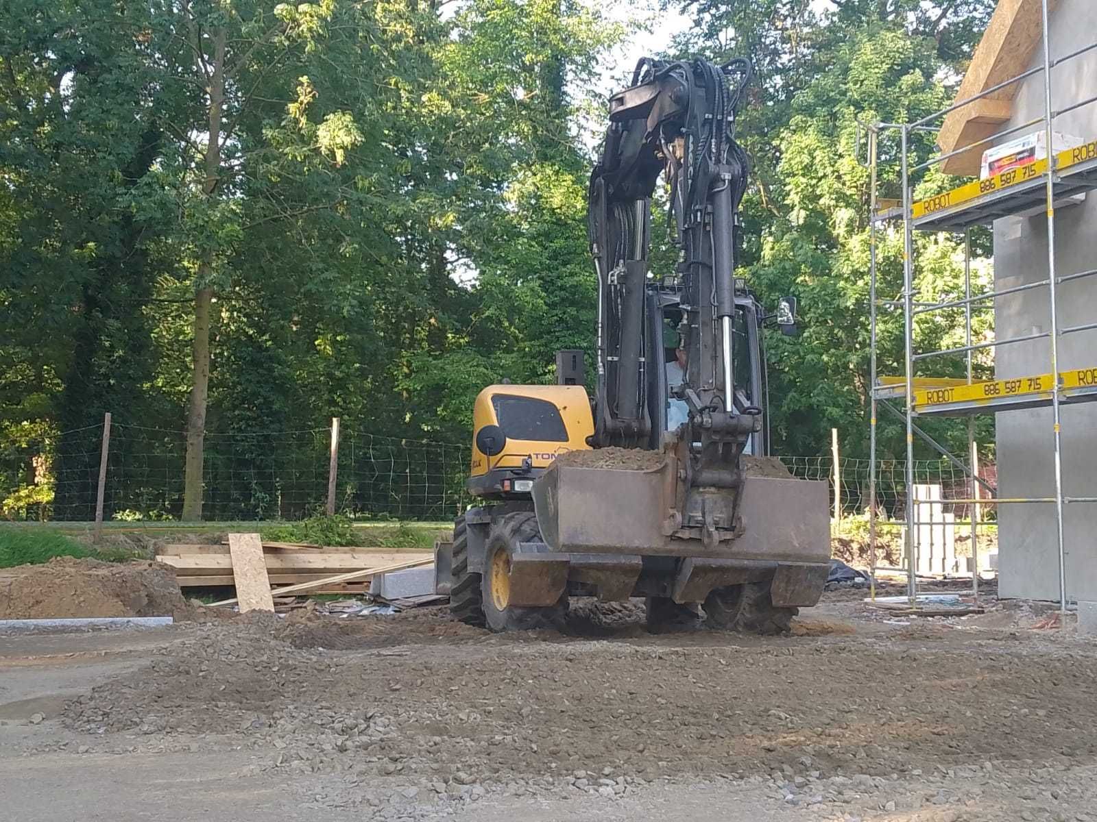 Wynajem koparki kołowej Mecalac 714 MW e z operatorem – 250 zł netto/h