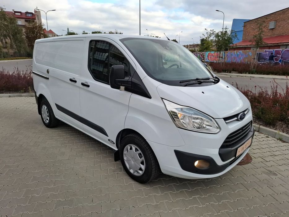 Ford Transit Custom 2015 2.2 KLIMA NAVI 3OSOBOWY  potwierdzony przebieg