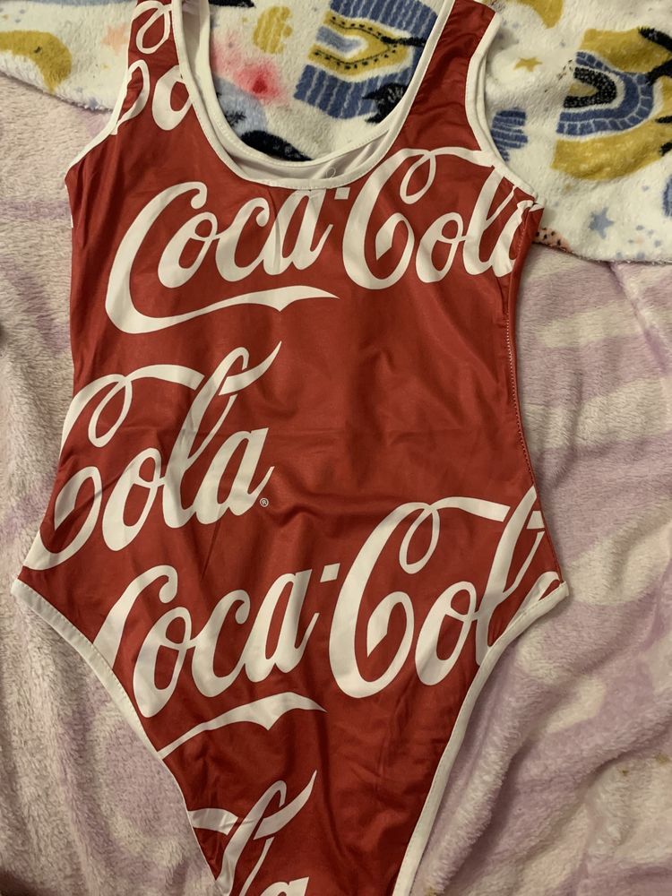 Nowe vintage body z motywem Coca Coli