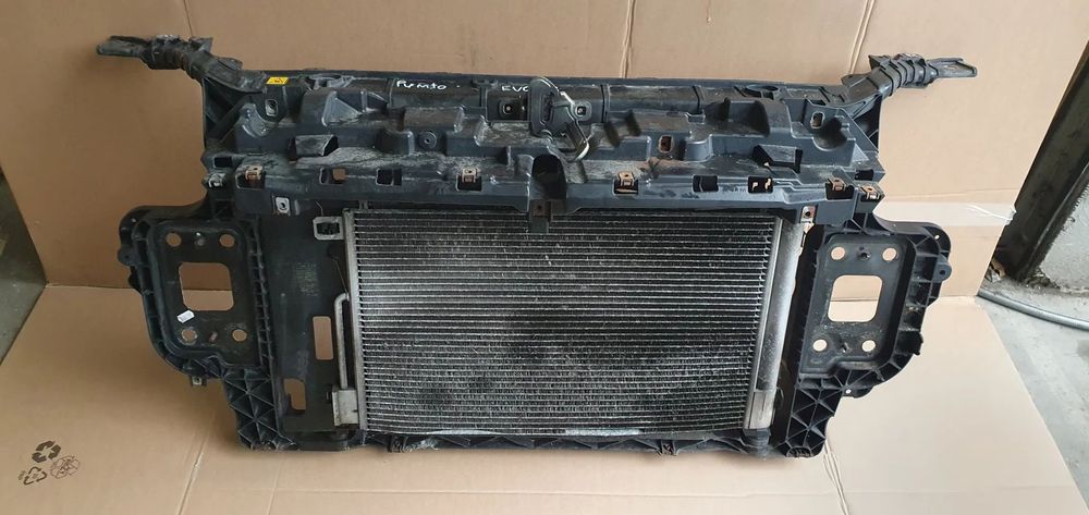 Pas przedni kompletny chłodnice wentylator Fiat Punto EVO 1.2 1.4