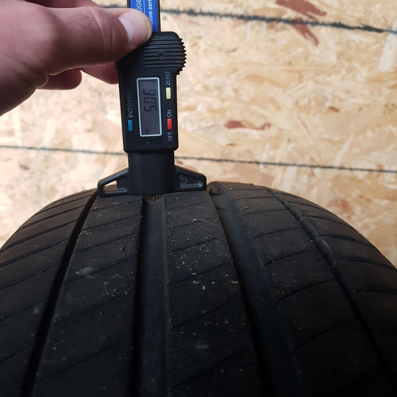 Шини Michelin Primacy 3 215/65 R17 99V Б/У 5 мм