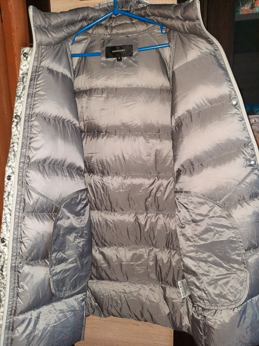 Зимовий верхній одяг зимовий жіночий.