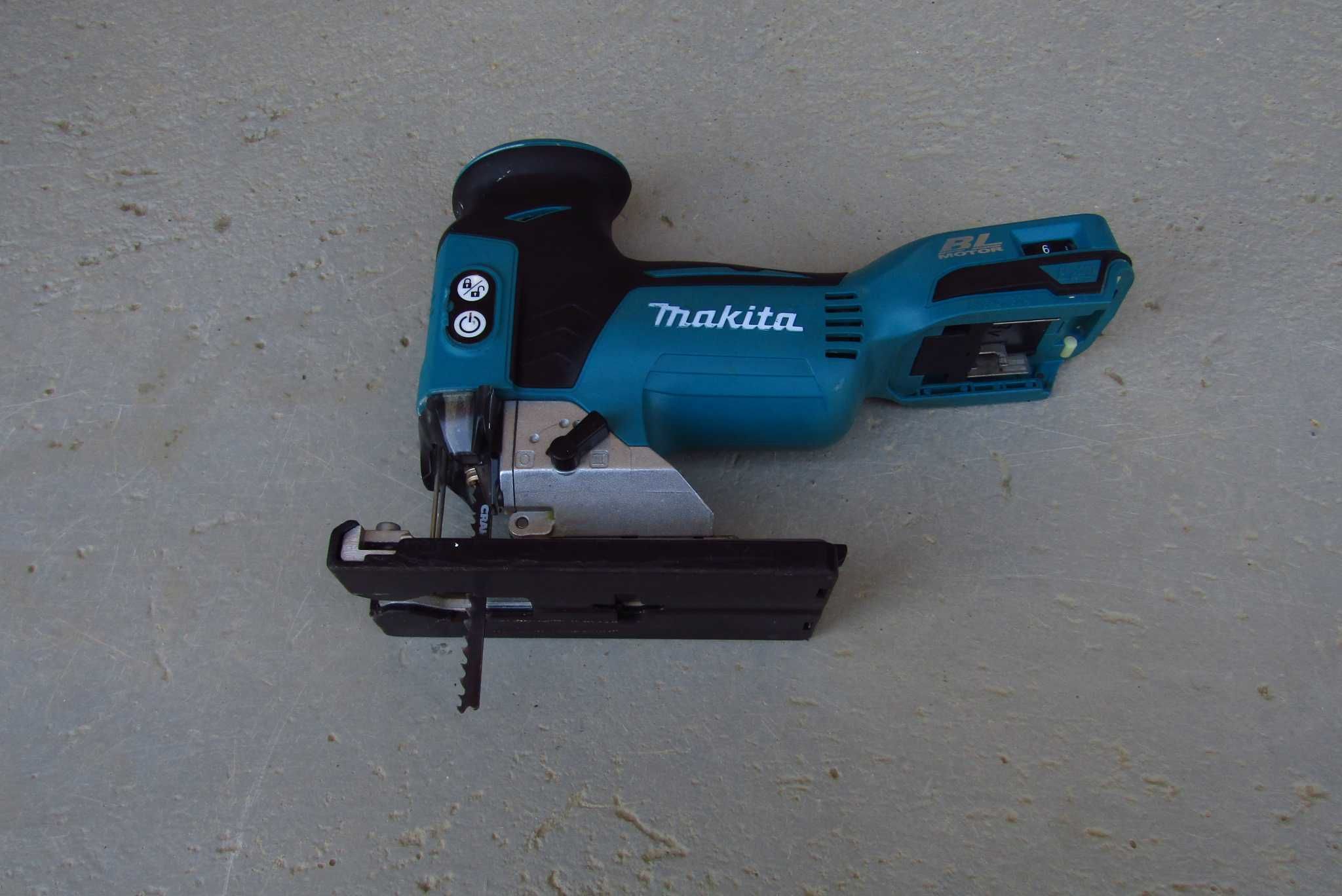 Wyrzynarka Makita DJV 181   AKU