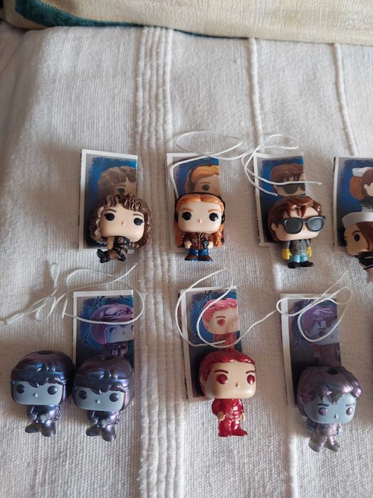 Figuras Stranger Things Kinder Joy
