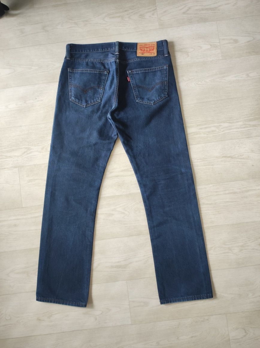 Levi's чоловічі джинси W32 W32