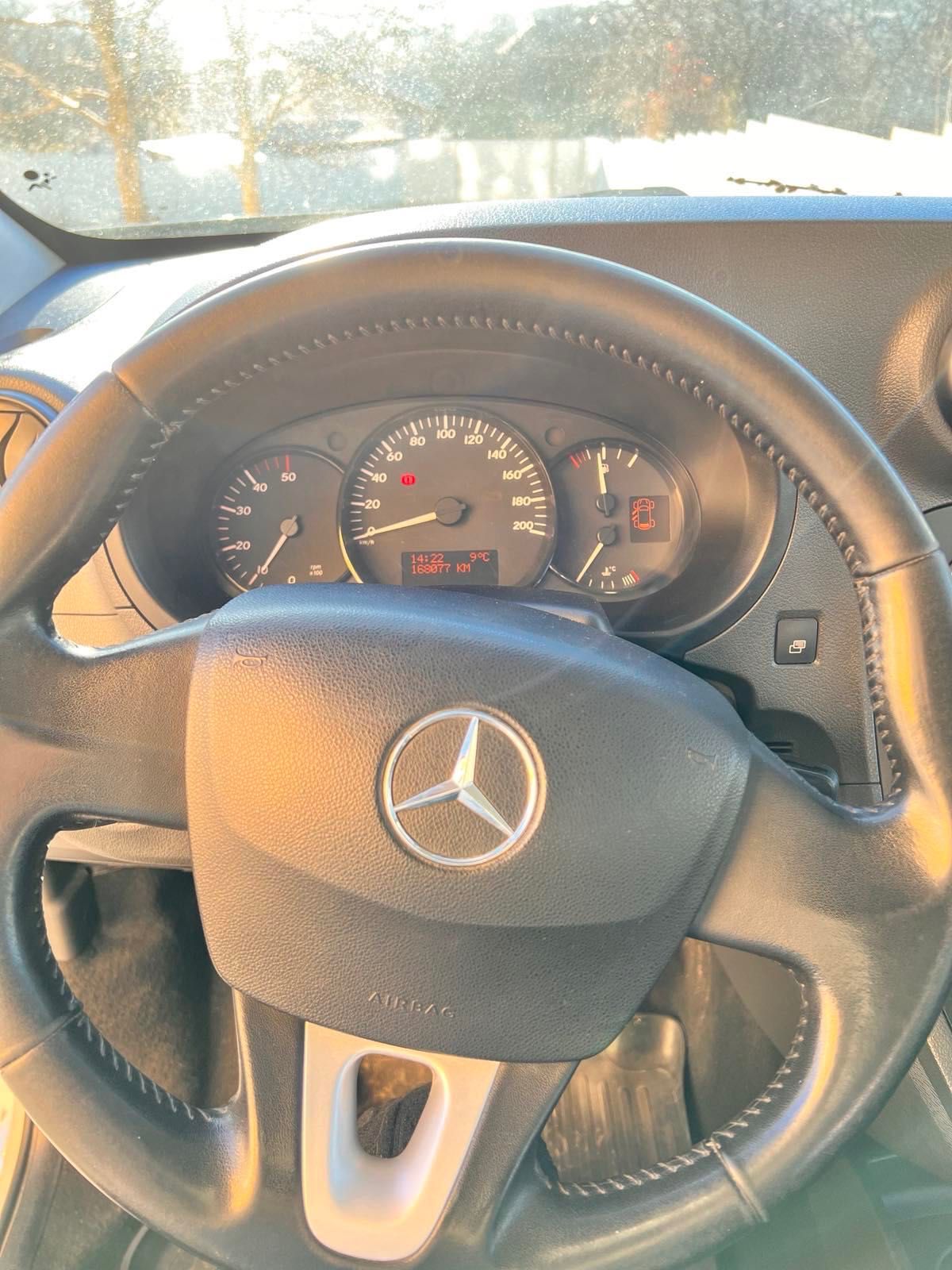 Продам Mercedes-Benz Citan 109