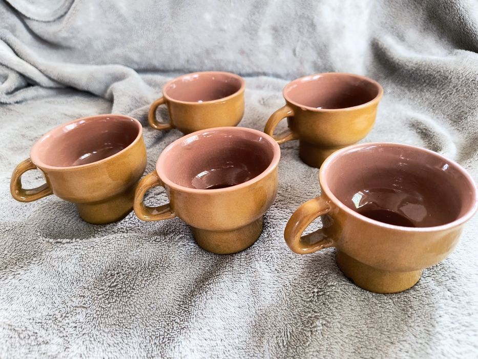 Filiżanki ceramiczne komplet