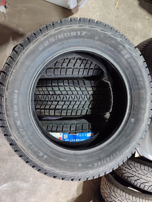 Резина зима 225.60.17 нова