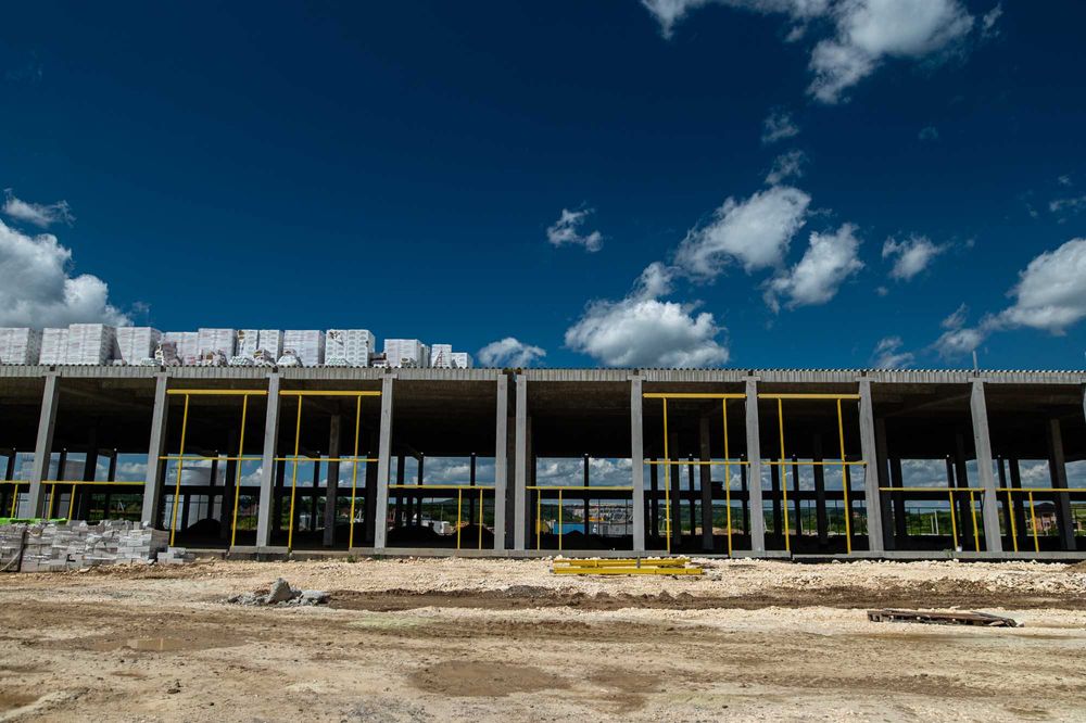 Оренда нового складу 654 м² в ЛЦ PERETYN (поряд з митницею) у Львові