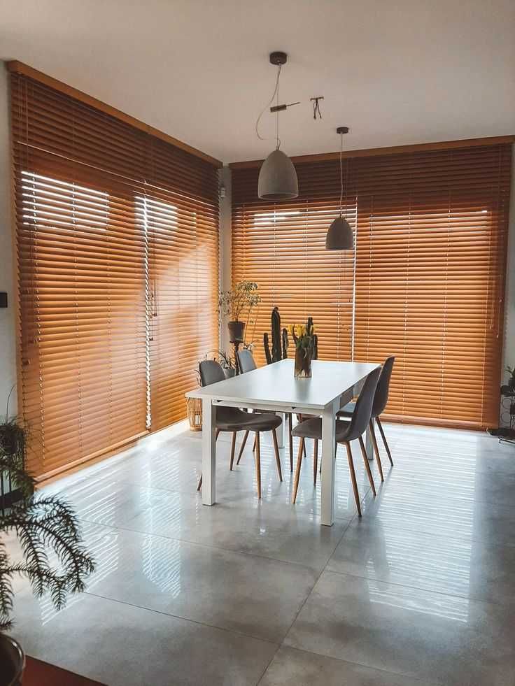 Żaluzje drewniane 25mm bezinwazyjne i inwazyjne NA WYMIAR