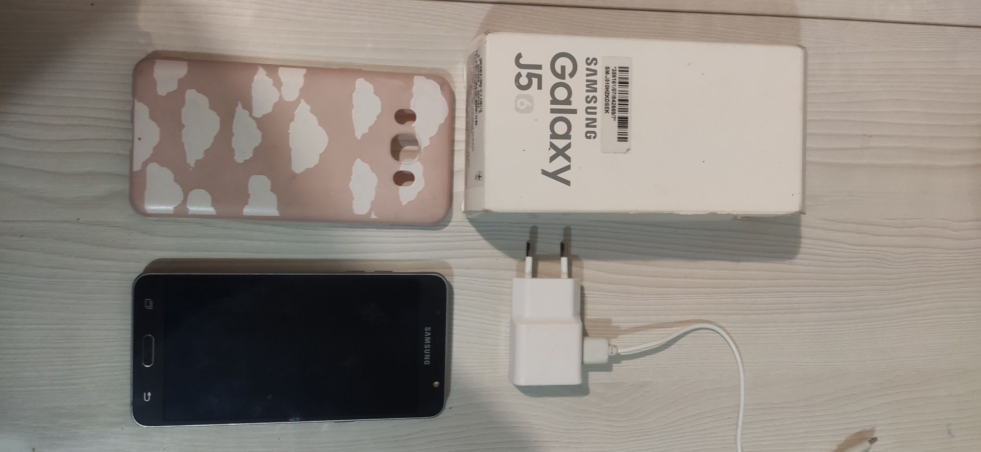 Смартфон Samsung j510h