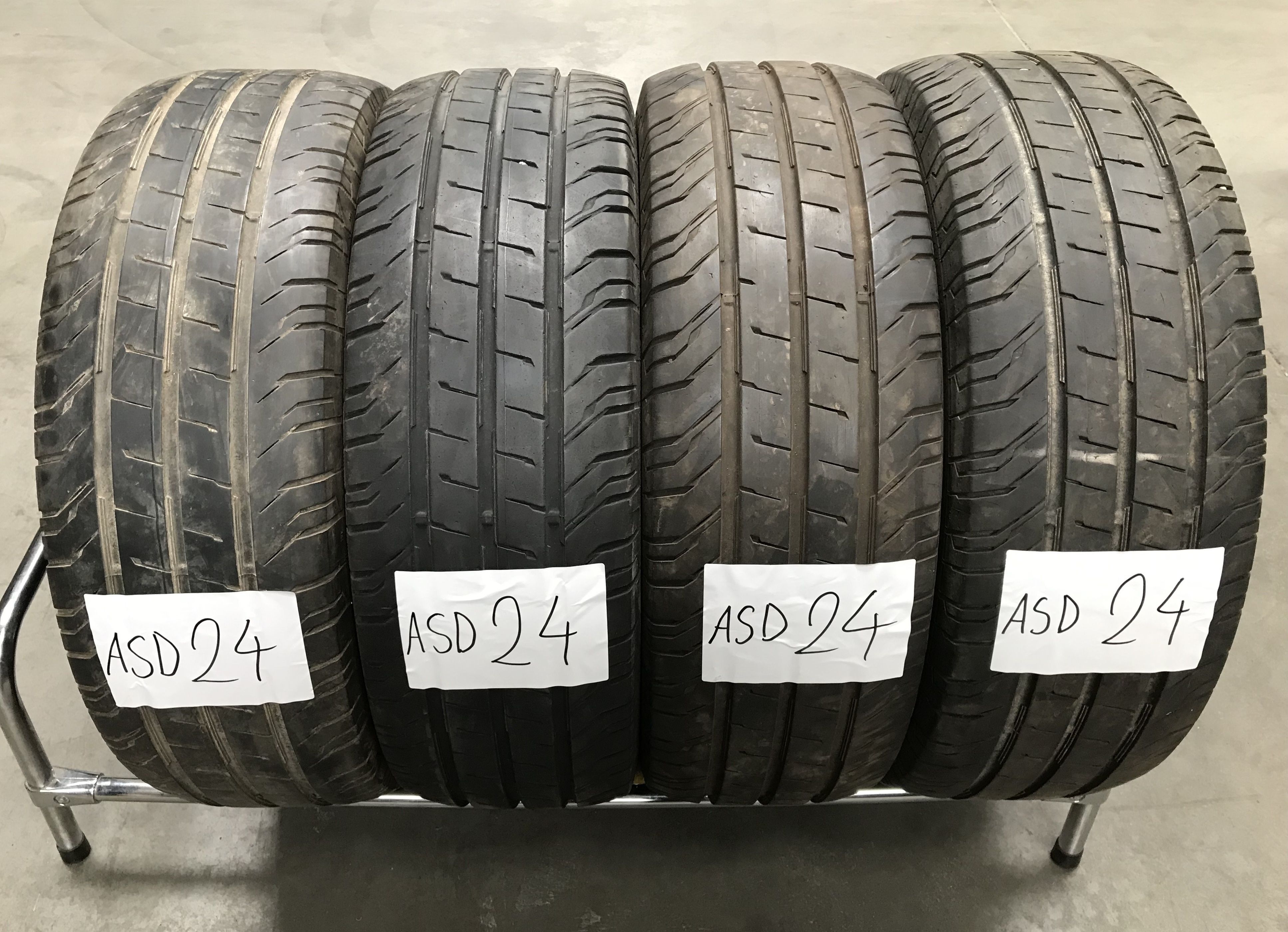 Opony dostawcze 235/65R16C 115/113R Continental ContiVanContact 200