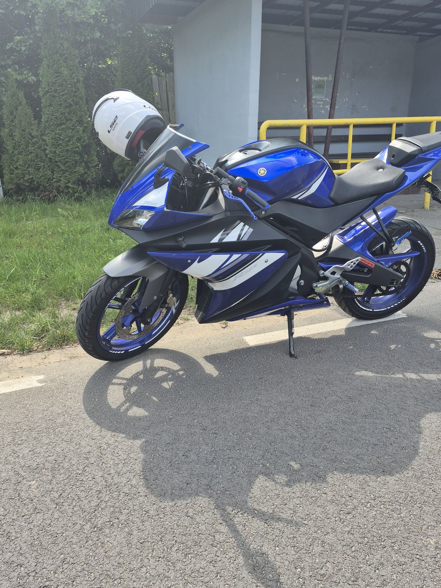 Yamaha yzf r 125