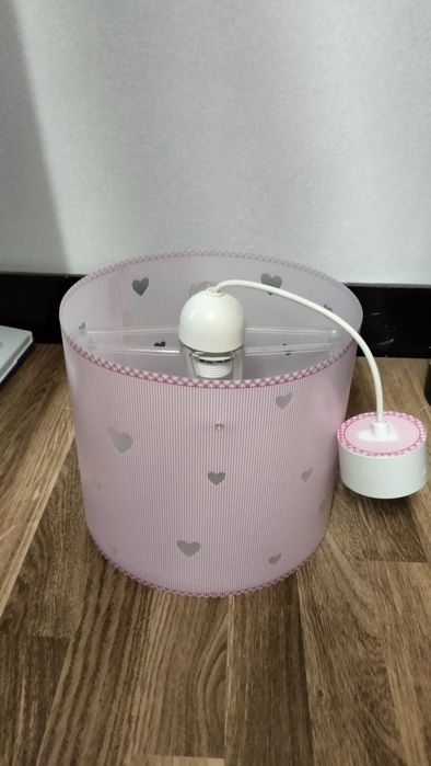 2 candeeiros infantis