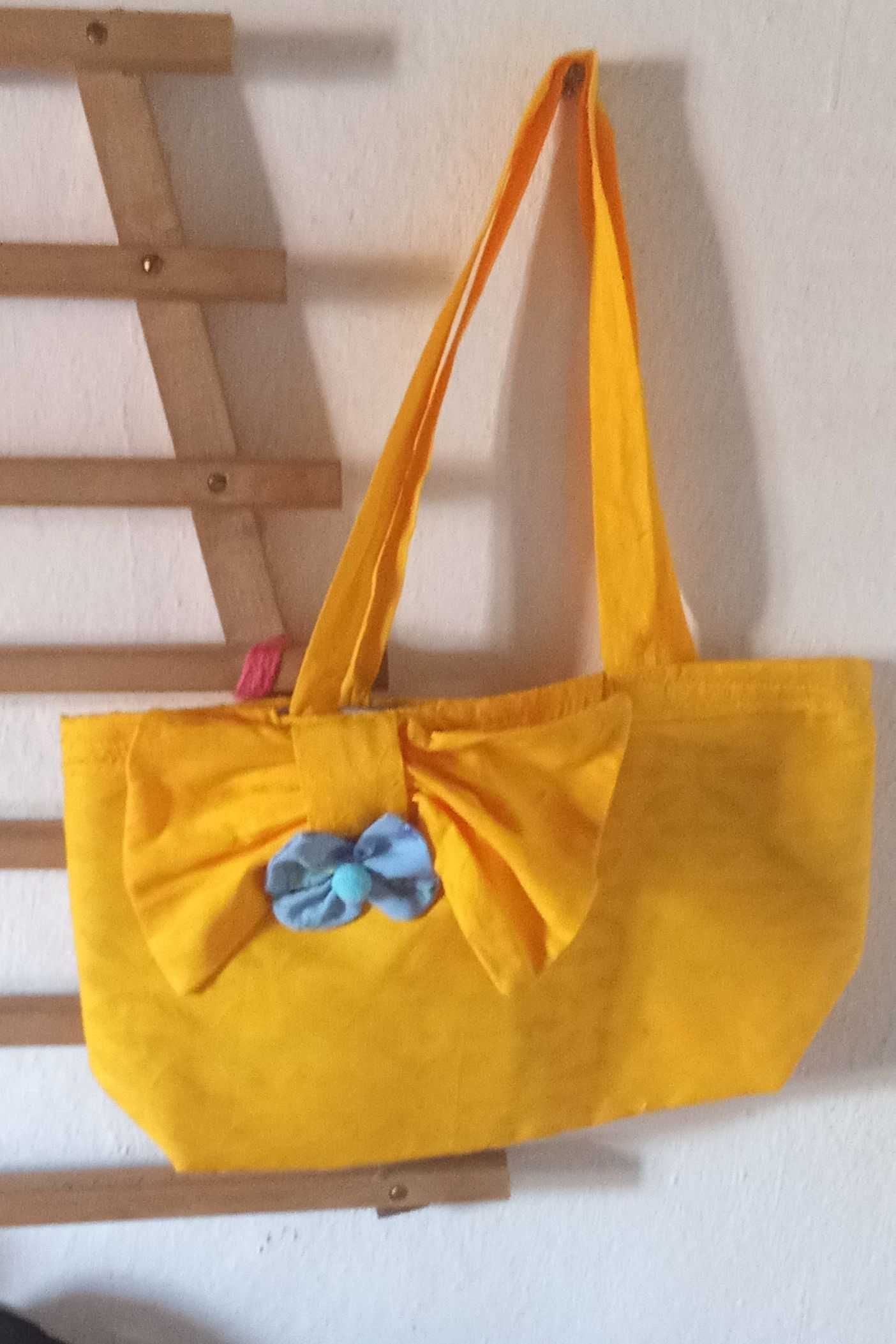 Vários sacos de senhora / 5 € cada