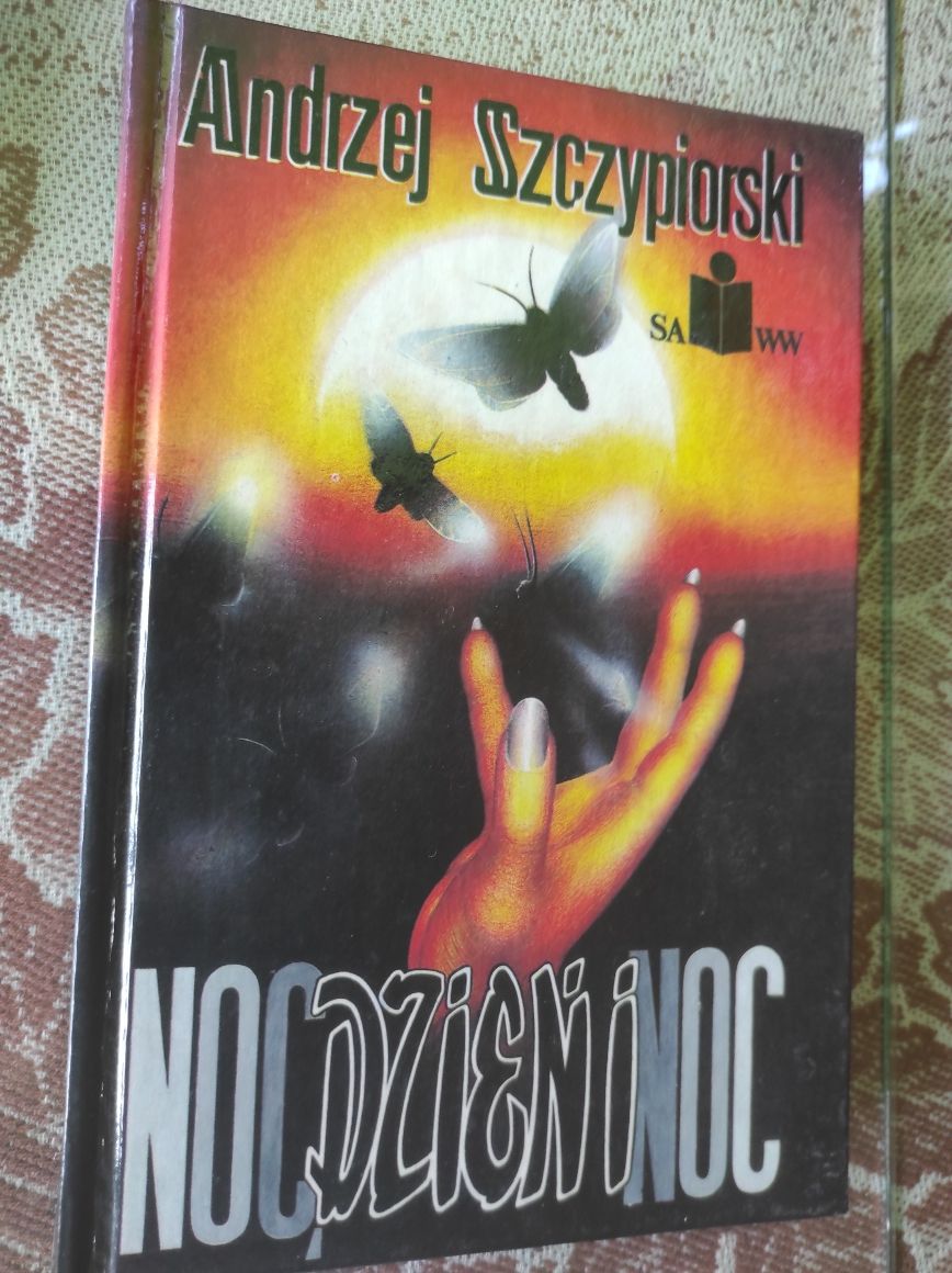 Noc, dzień i noc. Andrzej Szczypiorski.