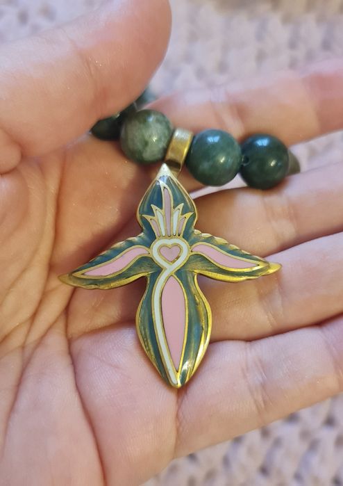 Буси з натурального каміння,мінанкарі