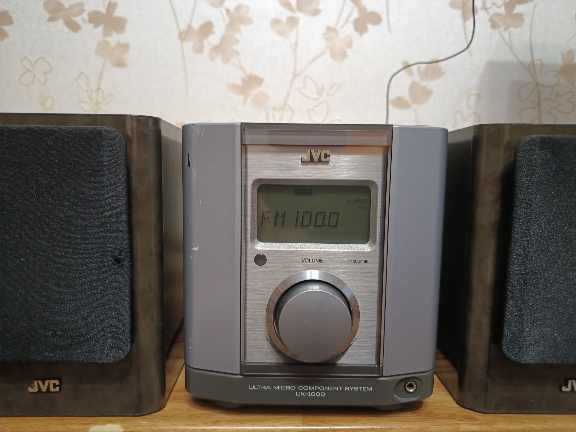 Продам музичний центр JVC UX-1000