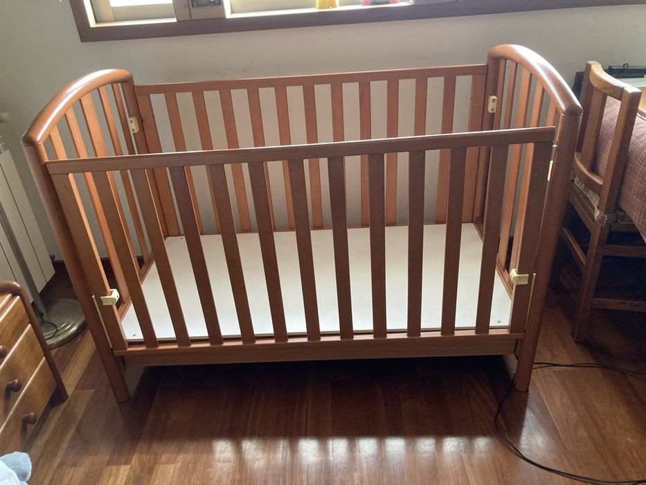 Cama de bebé marca Prenatal