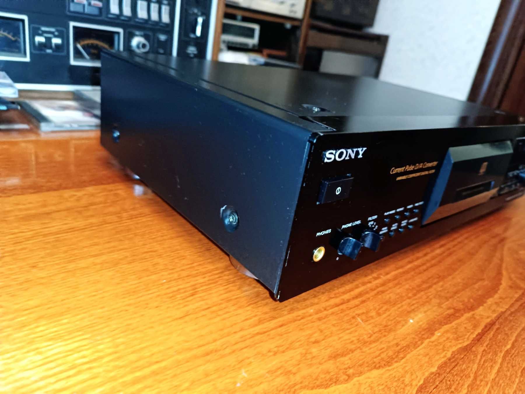 CD проигрыватель Sony SDP-XB920 QS