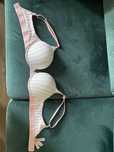 Victoria’s Secret Bombshell push-up bra 80b