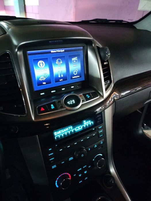 Chevrolet Captiva 2.2 • 7 Lugares • 2013