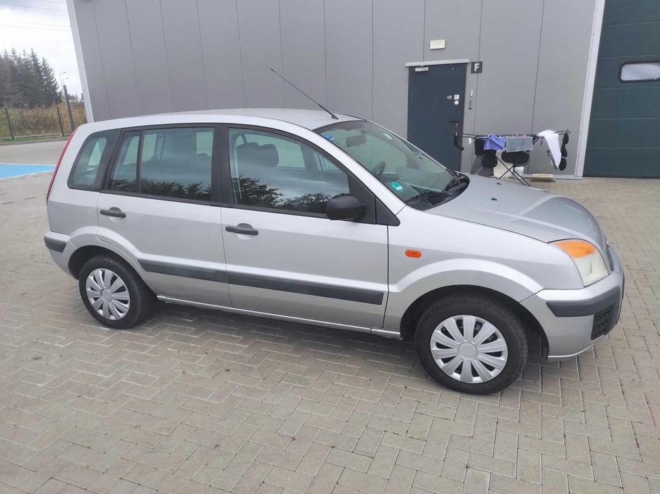 Ford Fusion 1,4 benz sprowadzony i zarejestrowany w PL,lift,2007 rok