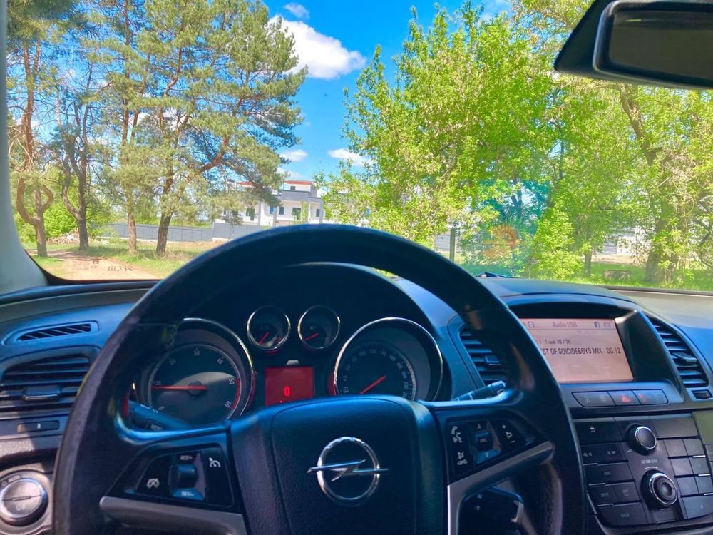Opel Insignia Інсігнія