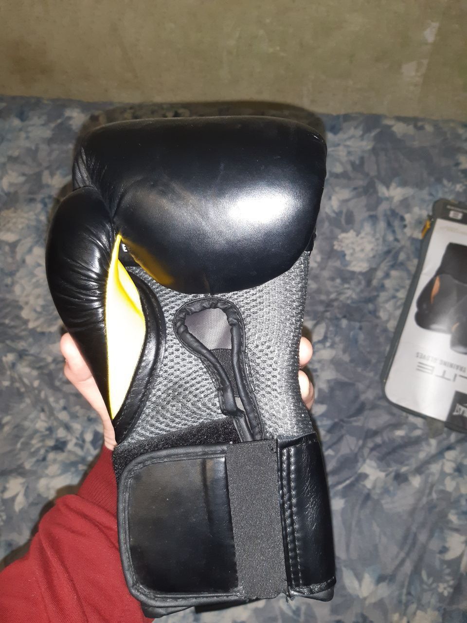 Боксерські рукавички EVERLAST Elite