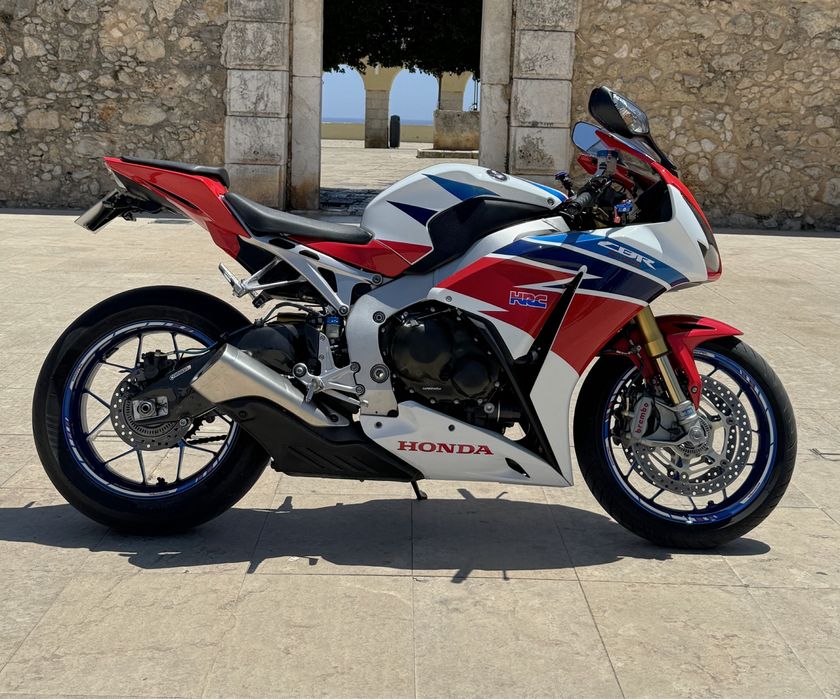 CBR1000RR SP Nacional c/ histórico e poucos Km