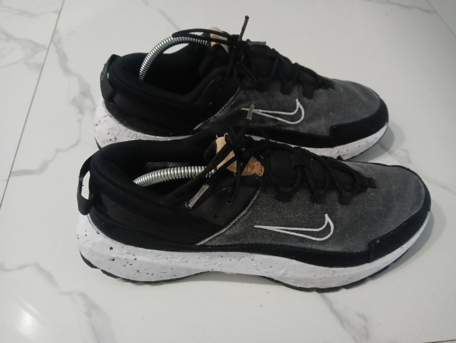 Wygodne czarne buty Nike rozmiar 45