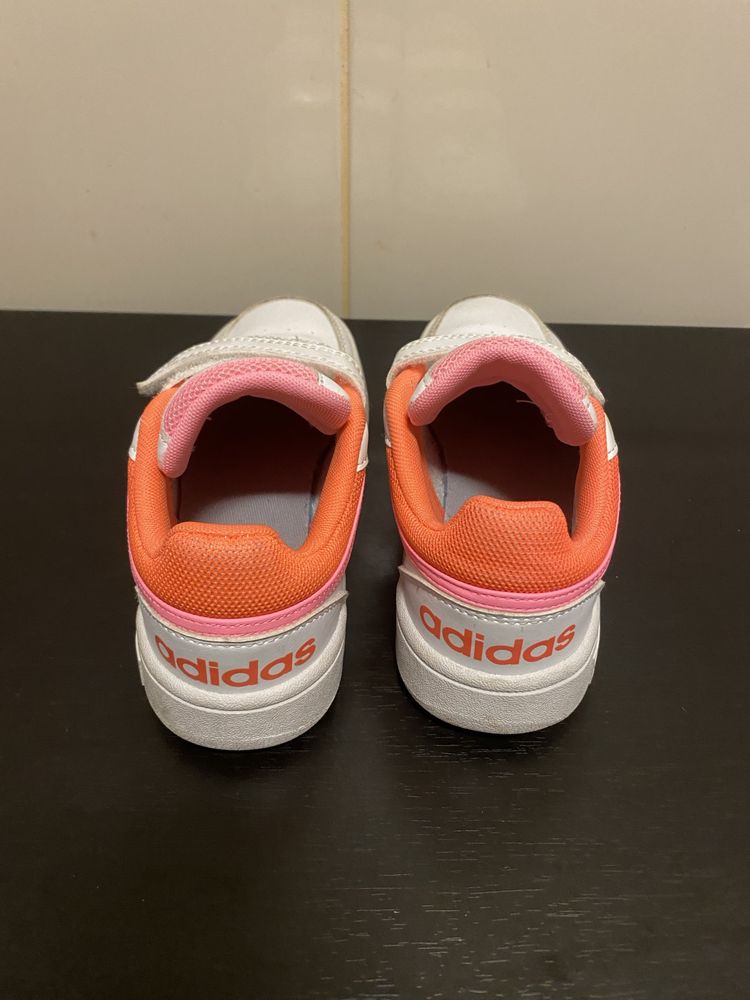 Vendo sapatilhas adidas como novas