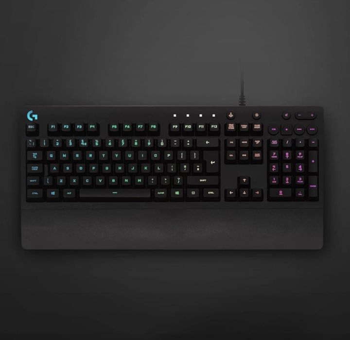 Pozwrotowa klawiatura Logitech podświetlana