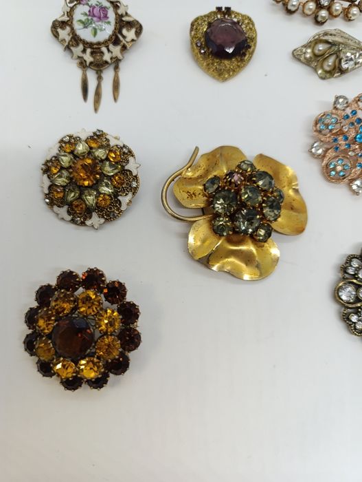 Радянська брошь брошка жіноча прикраса біжутерія СССР чехословацька