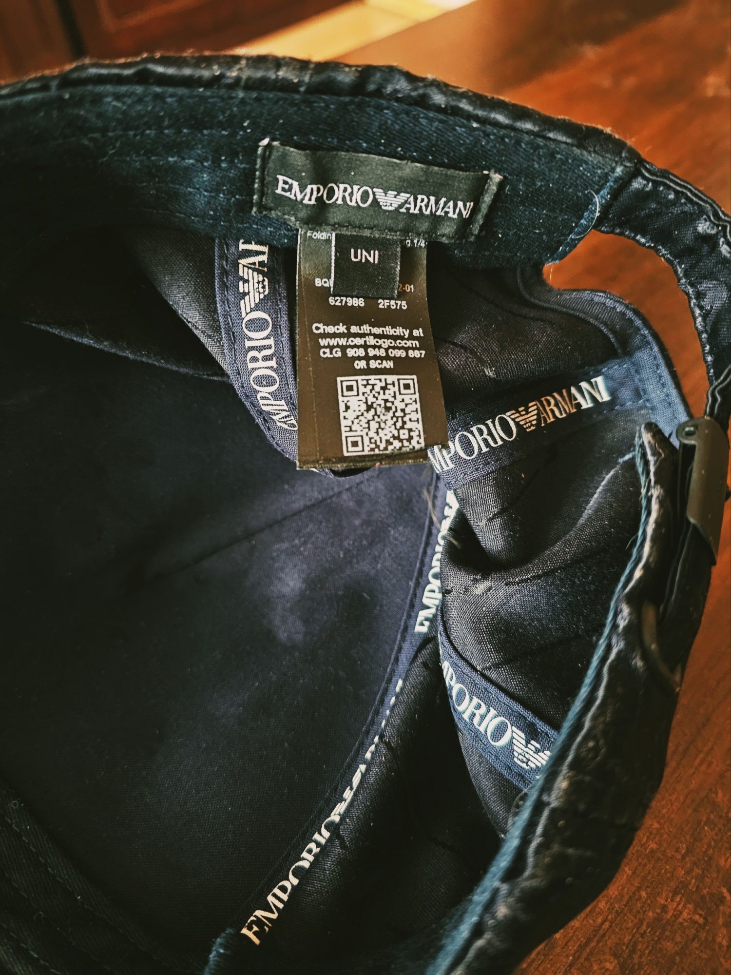 Czapka Emporio Armani czarna