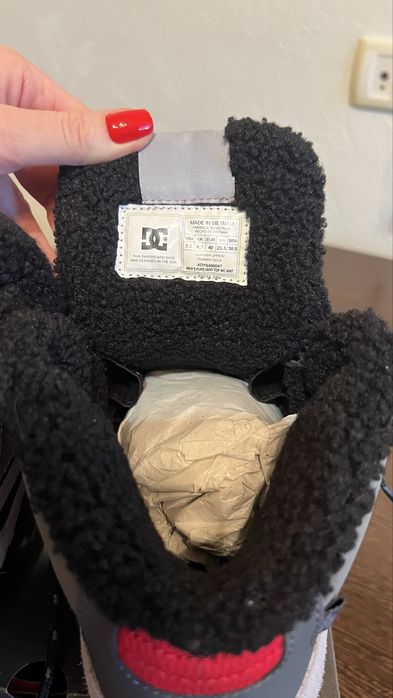 Новые зимнее ботинки - кросовки